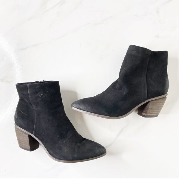 Vince Camuto Grasem Black Suede Block Heel Booties - Picture 1 of 13